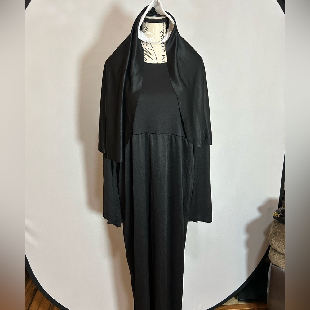 Nun Costume Women’s Elegant Black Cape Dress